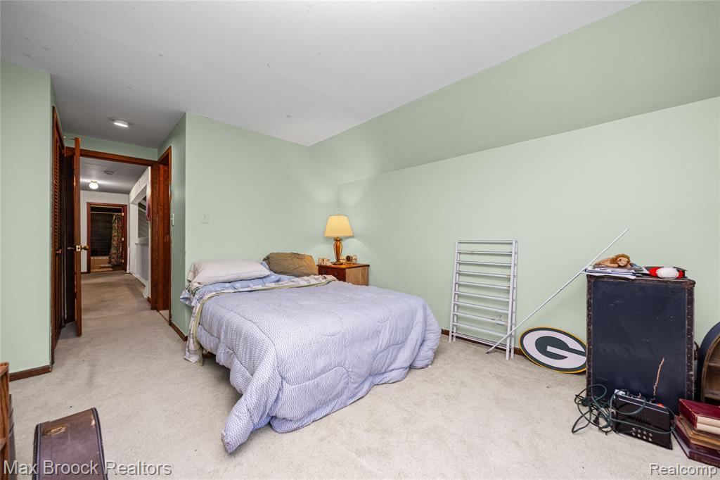 4622 Fleck Drive, Hartland, MI 48430 — Photo 35