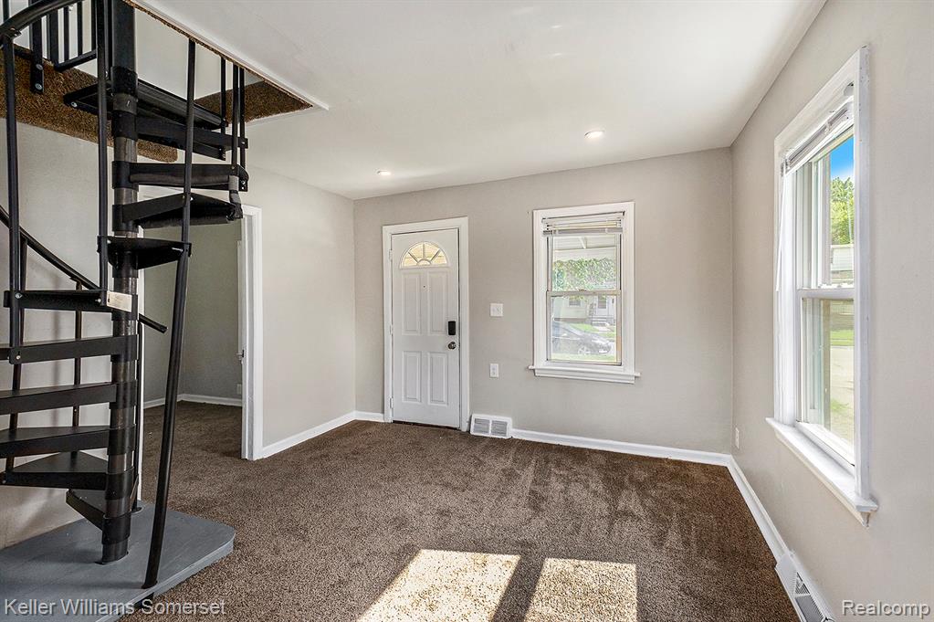 8427 Timken Avenue, Warren, MI 48089 — Photo 2
