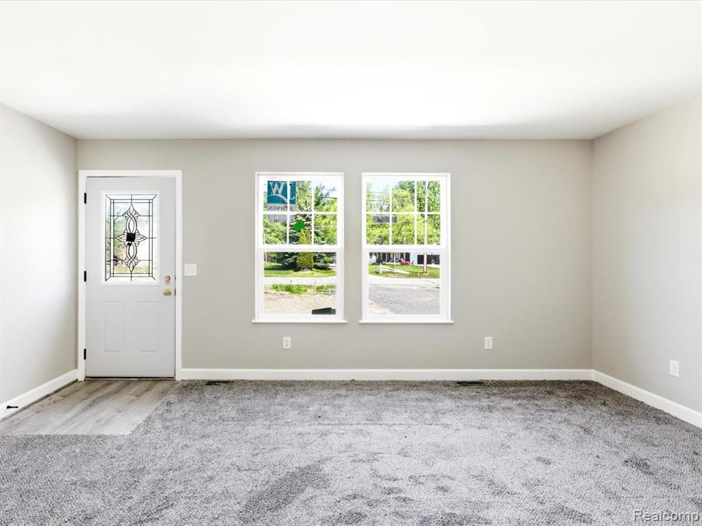 2941 Beach Road, Port Huron, MI 48060 — Photo 8