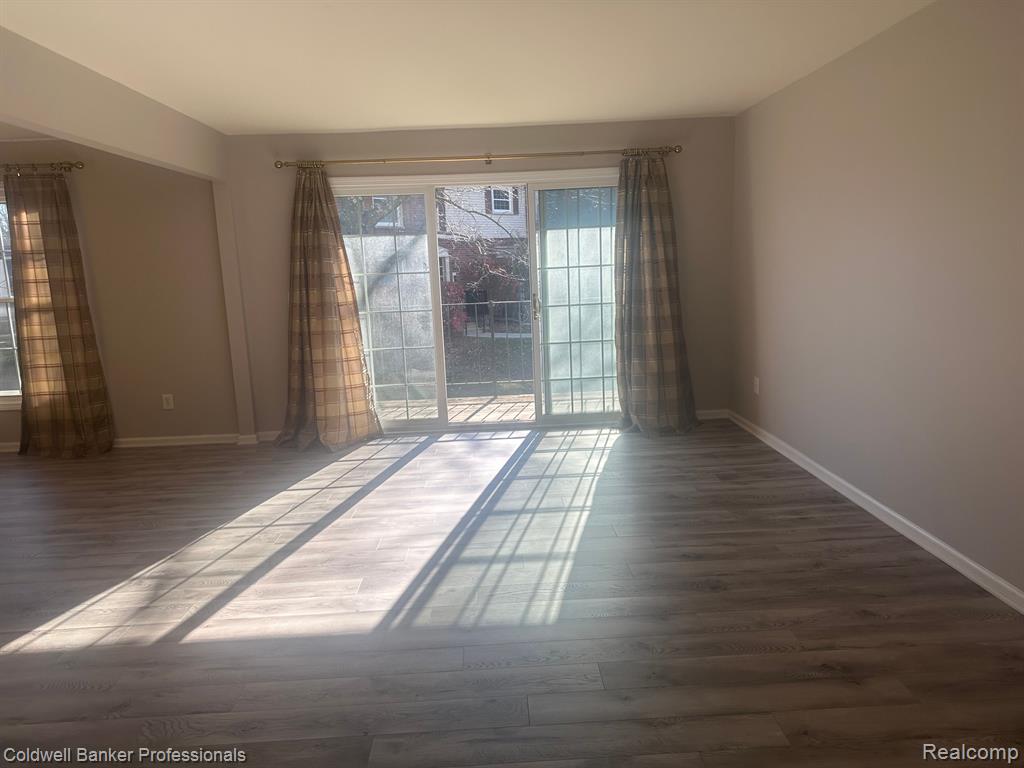 6264 Pepper Hill Street, West Bloomfield, MI — Photo 3
