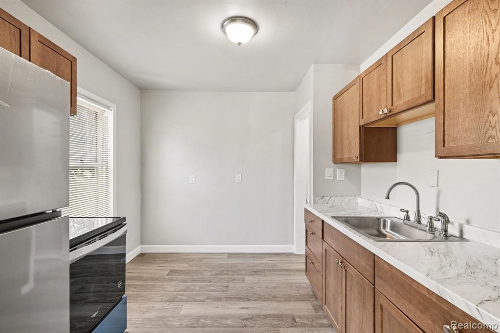 7516 Fisher Avenue, Warren, MI 48091 — Photo 6