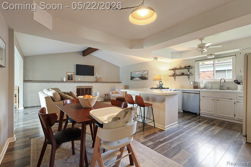 30809 Elmhurst Drive, Madison Heights, MI 48071 — Photo 3
