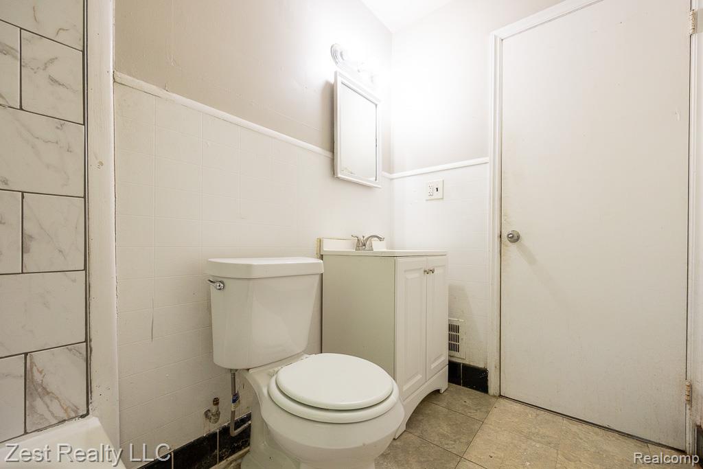 6219 Westwood Street, Detroit, MI 48228 — Photo 8