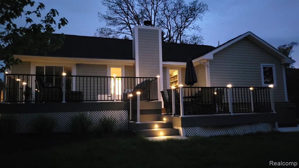 6192 N SHORE Drive, West Bloomfield, MI 48324 — Photo 6