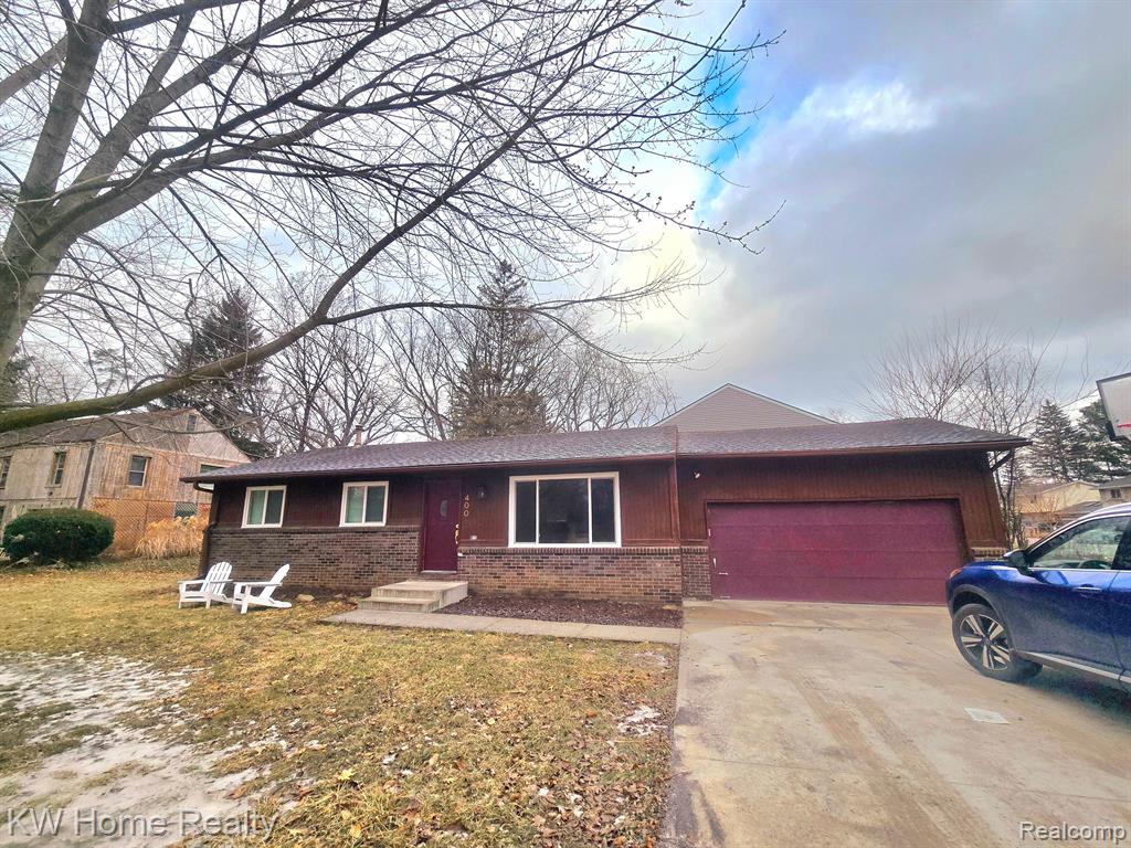 400 CLARENDON Street, Ann Arbor, MI 48103 — front exterior