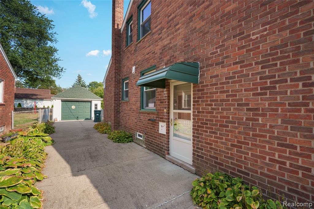 920 N Denwood Street, Dearborn, MI 48128 — Photo 4