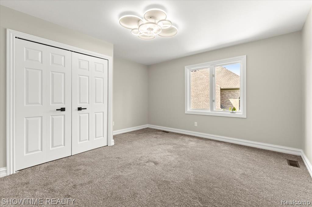 53650 Cherrywood Drive, Shelby Twp, MI 48315 — Photo 46
