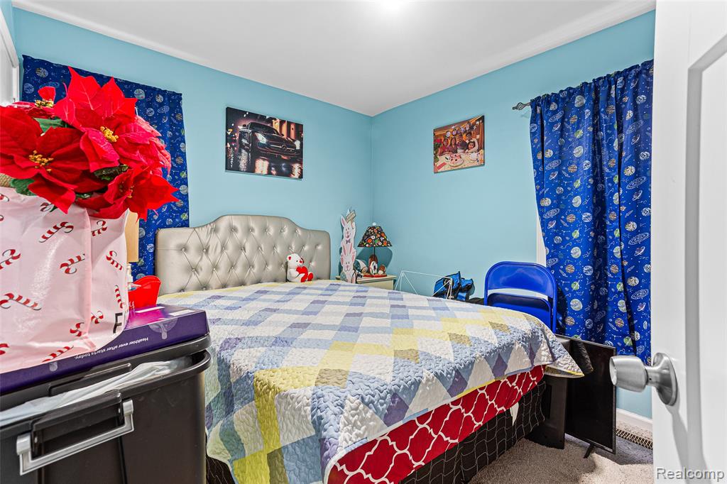 940 Stewart Avenue, Lincoln Park, MI 48146 — Photo 22