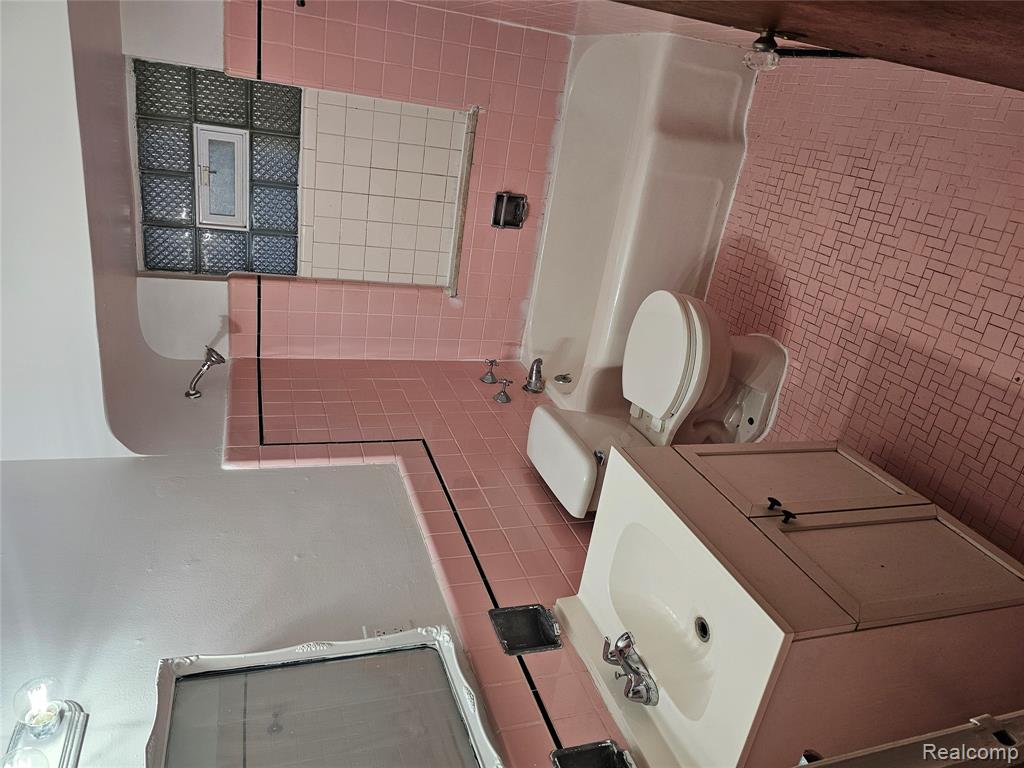 5915 LODEWYCK Street, Detroit, MI 48224 — Photo 13