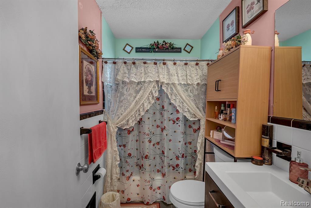 1582 Chandler Avenue, Lincoln Park, MI 48146 — Photo 15