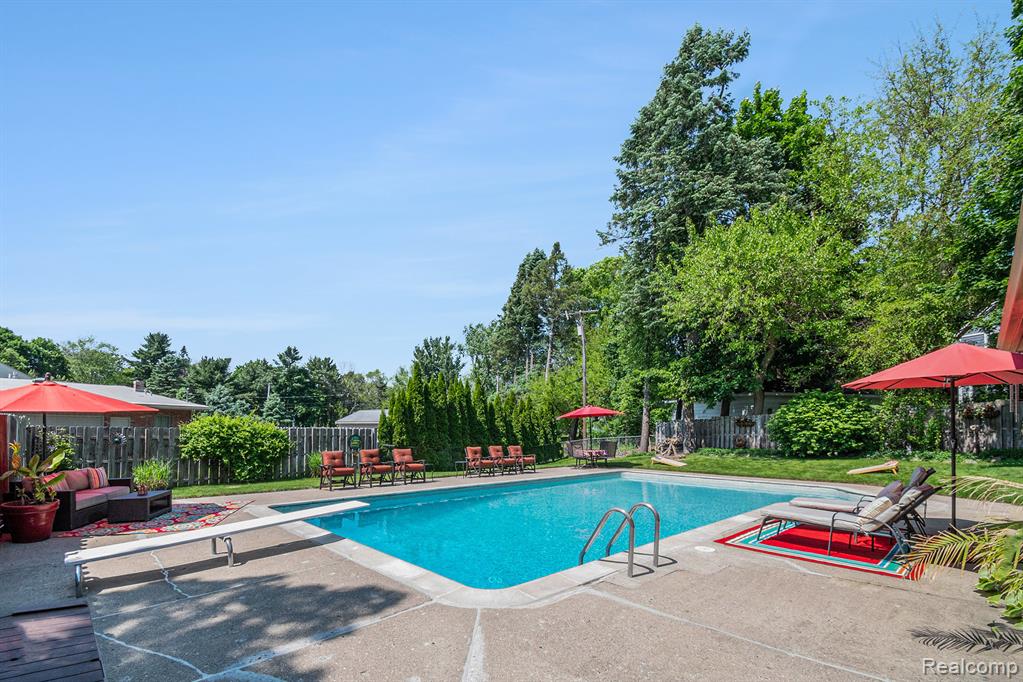 6062 Middle Lake Road, Clarkston, MI — Photo 31