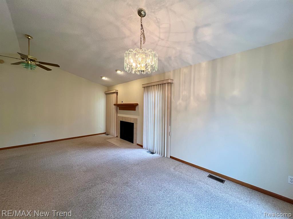 22135 RIVER RIDGE Trail, Farmington Hills, MI 48335 — Photo 8