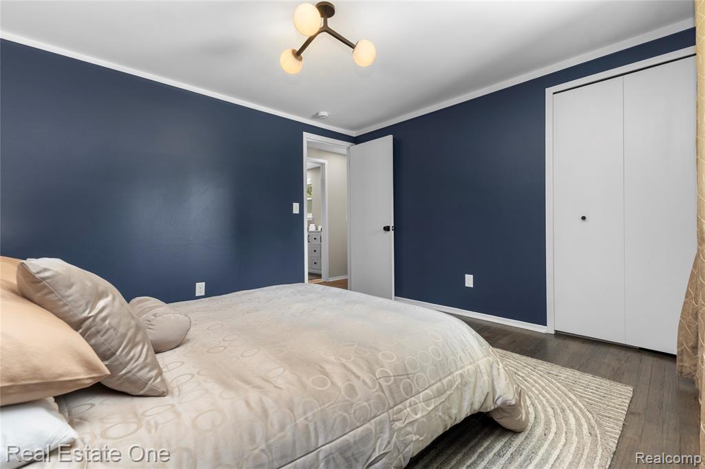 5011 Thorncroft Avenue, Royal Oak, MI 48073 — Photo 34
