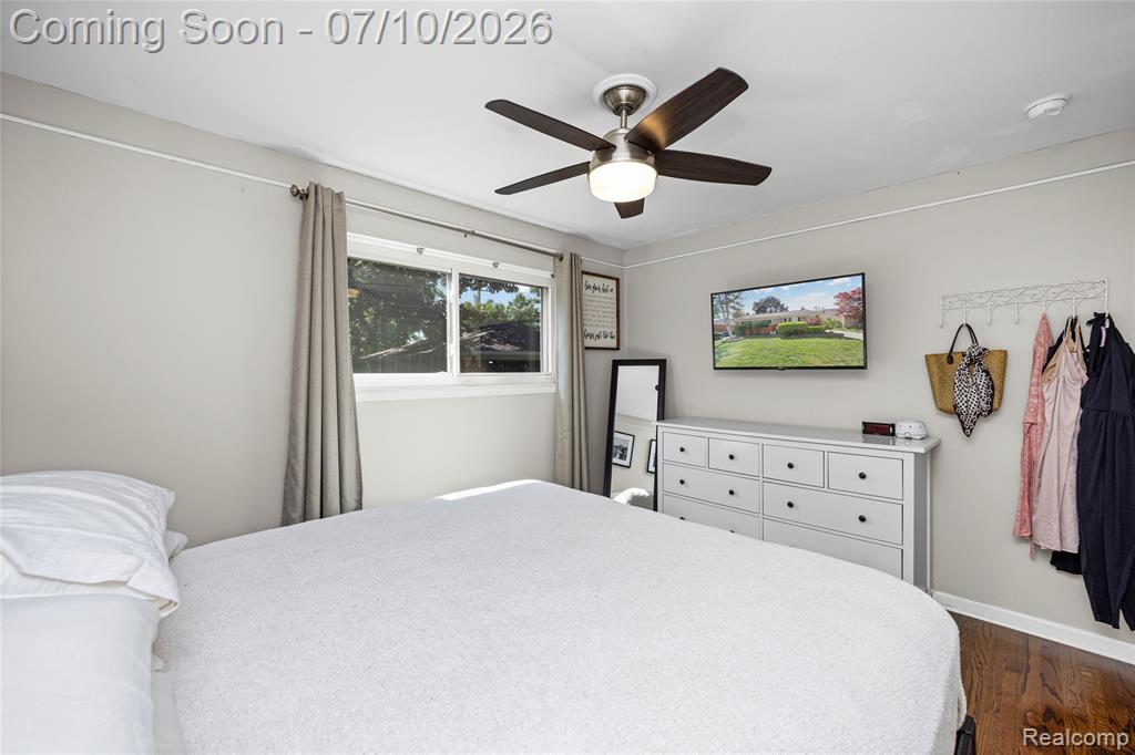 8561 Liberty Boulevard, Westland, MI — Photo 21