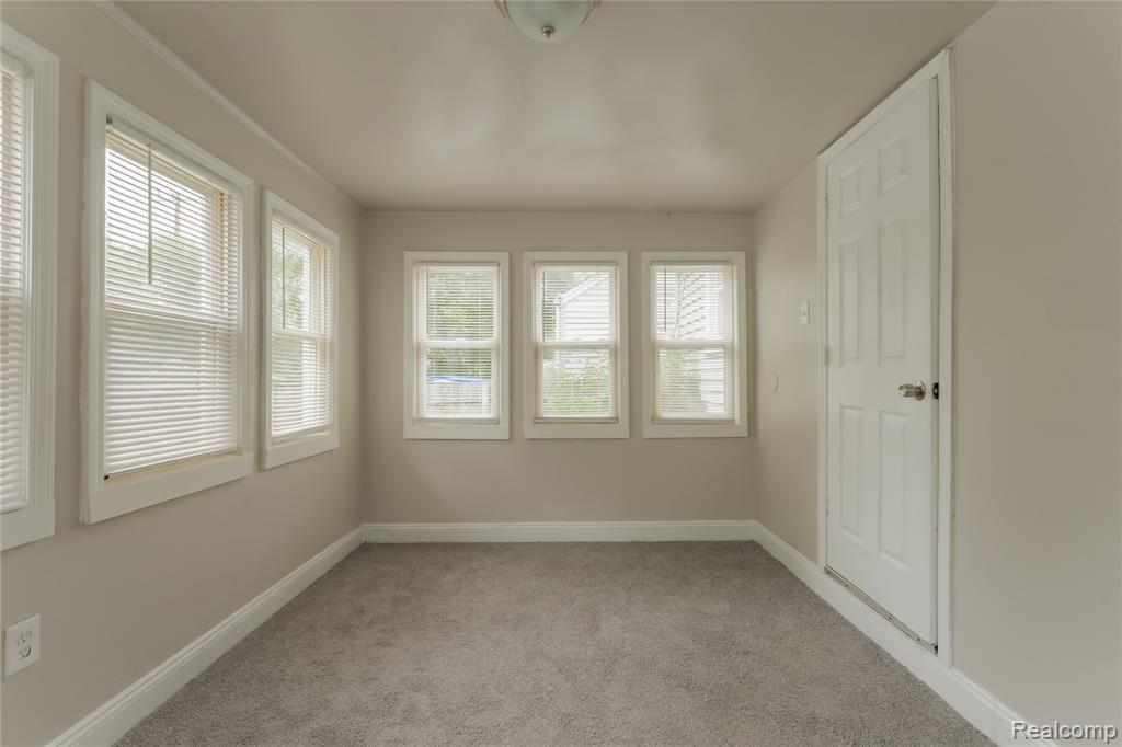582 Lebaron Avenue, Pontiac, MI 48340 — Photo 19