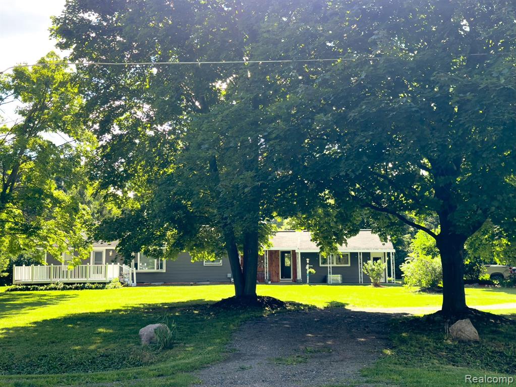 4327 N GALE Road, Davison, MI 48423 — front exterior