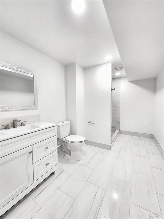 915 STANFORD Circle, Rochester Hills, MI 48309 — Photo 16