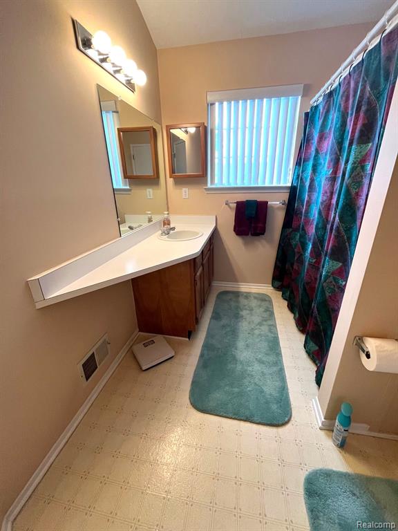36641 DEERHURST Street S, 10, Westland, MI — Photo 33