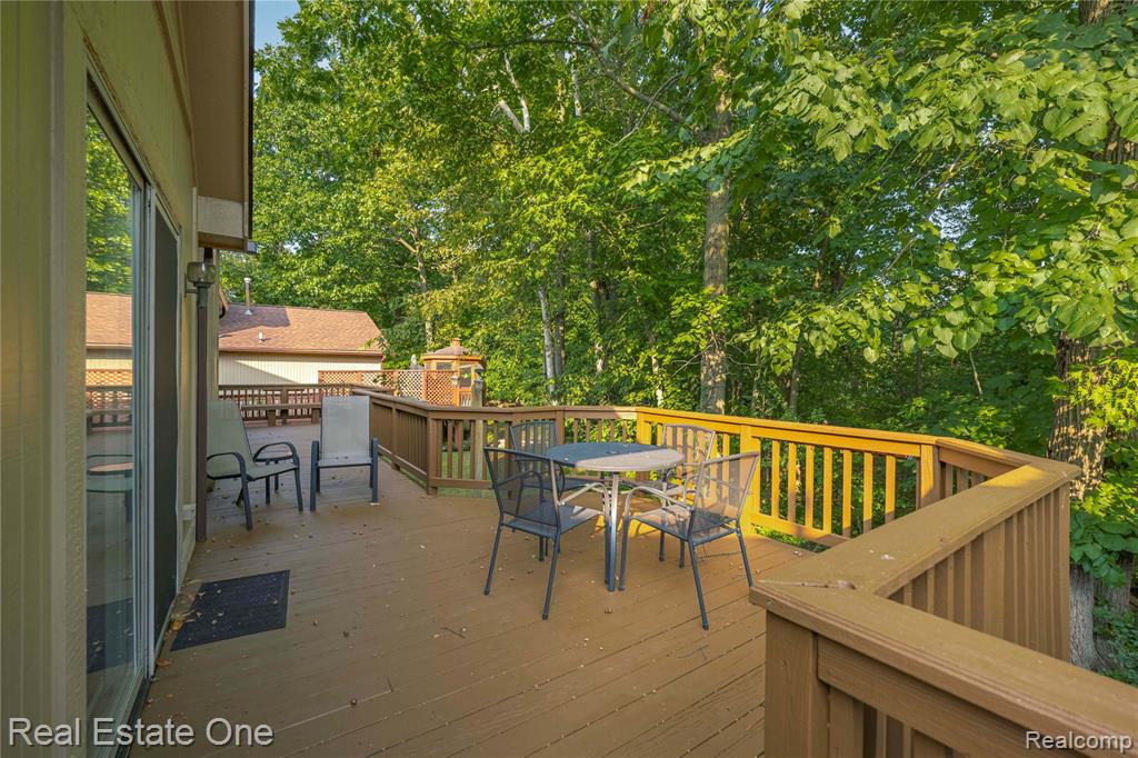 6291 Pheasant Run, West Bloomfield, MI — Photo 35