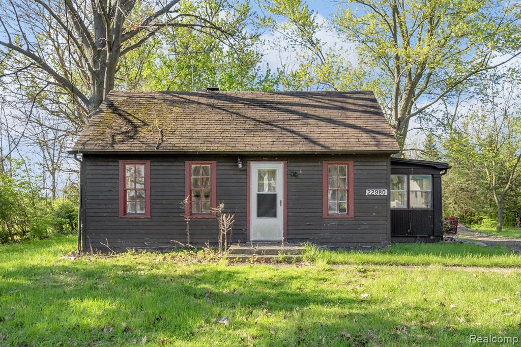 22980 Quinn Road, Clinton Twp, MI 48035