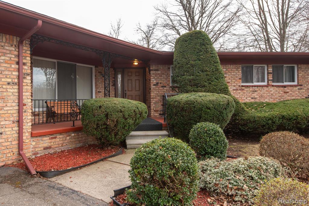 6226 GOLFVIEW Drive, Burton, MI 48509 — Photo 25