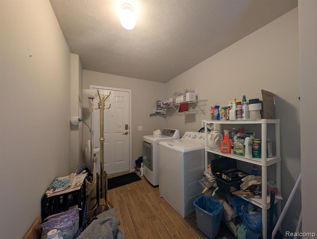 11724 Cedarbrook Drive, South Lyon, MI 48178 — Photo 10