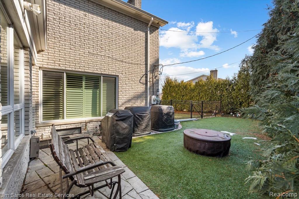 75 S Duval Road, Grosse Pointe Shores, MI 48236 — Photo 46