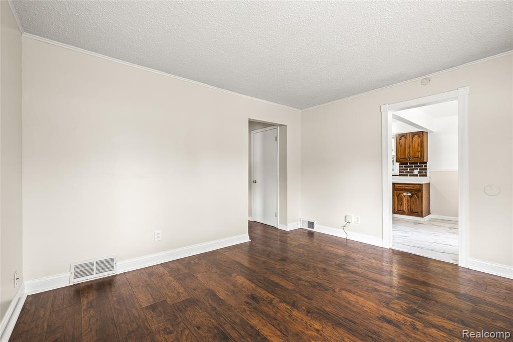 4175 Helen Avenue, Lincoln Park, MI 48146 — Photo 5