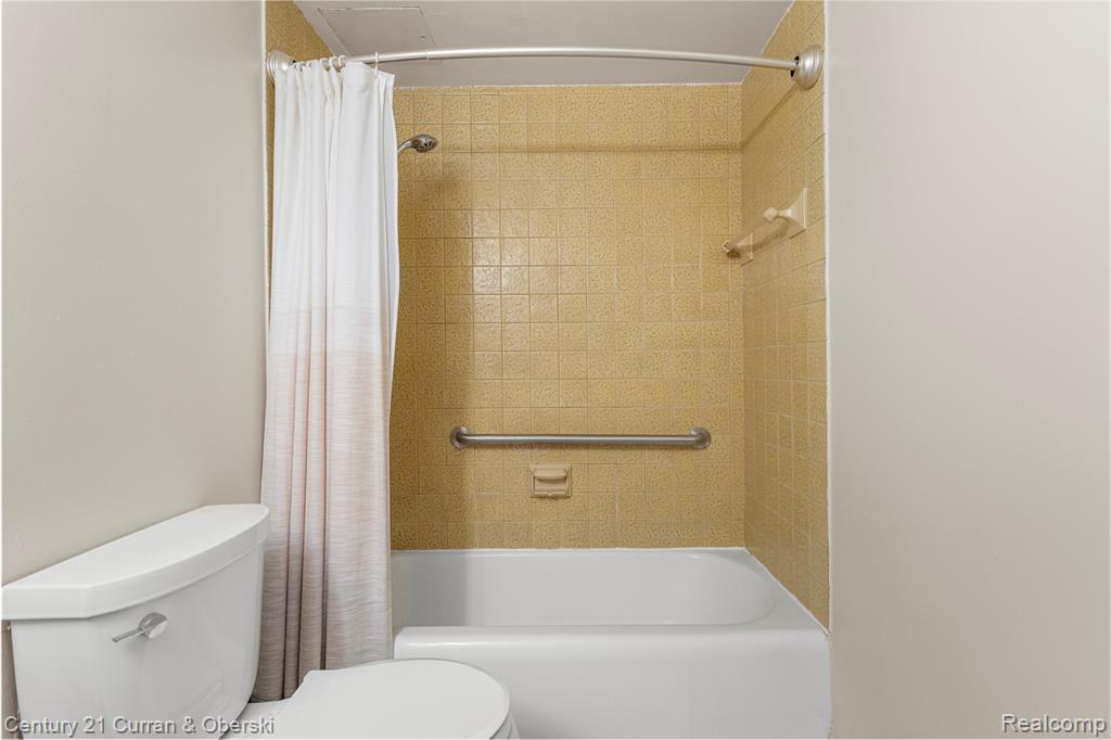 22700 Garrison Street, 404, Dearborn, MI 48124 — Photo 13