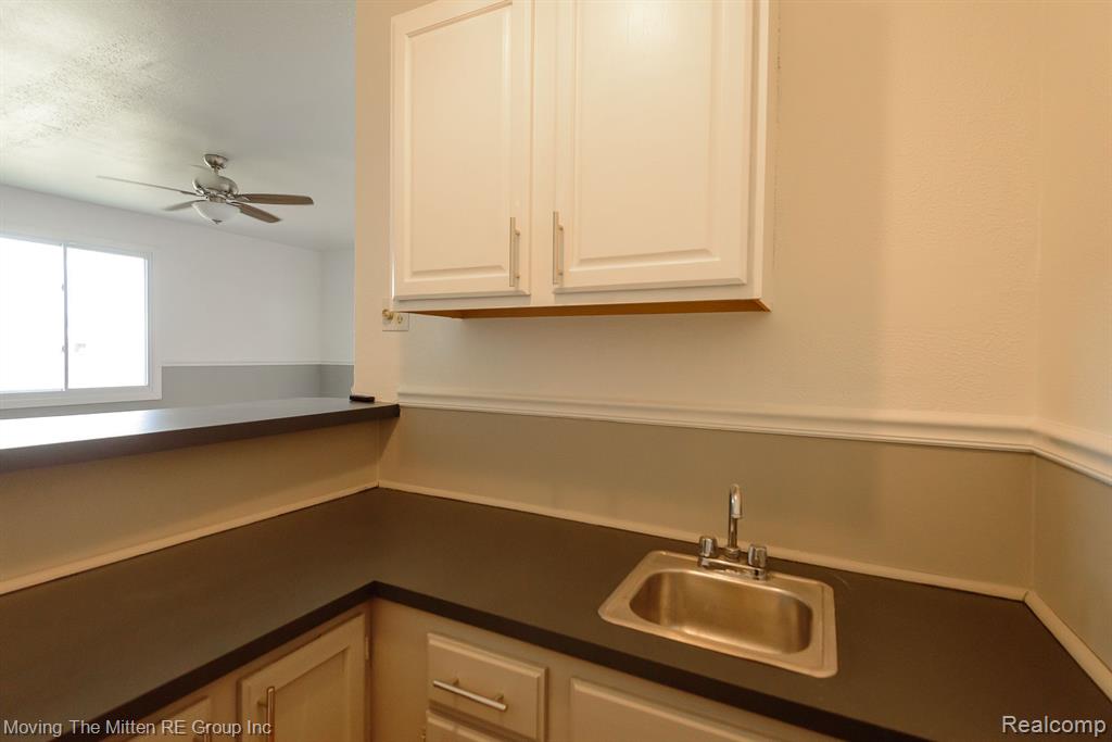 42340 OLD BRIDGE Road, Canton, MI 48188 — Photo 22