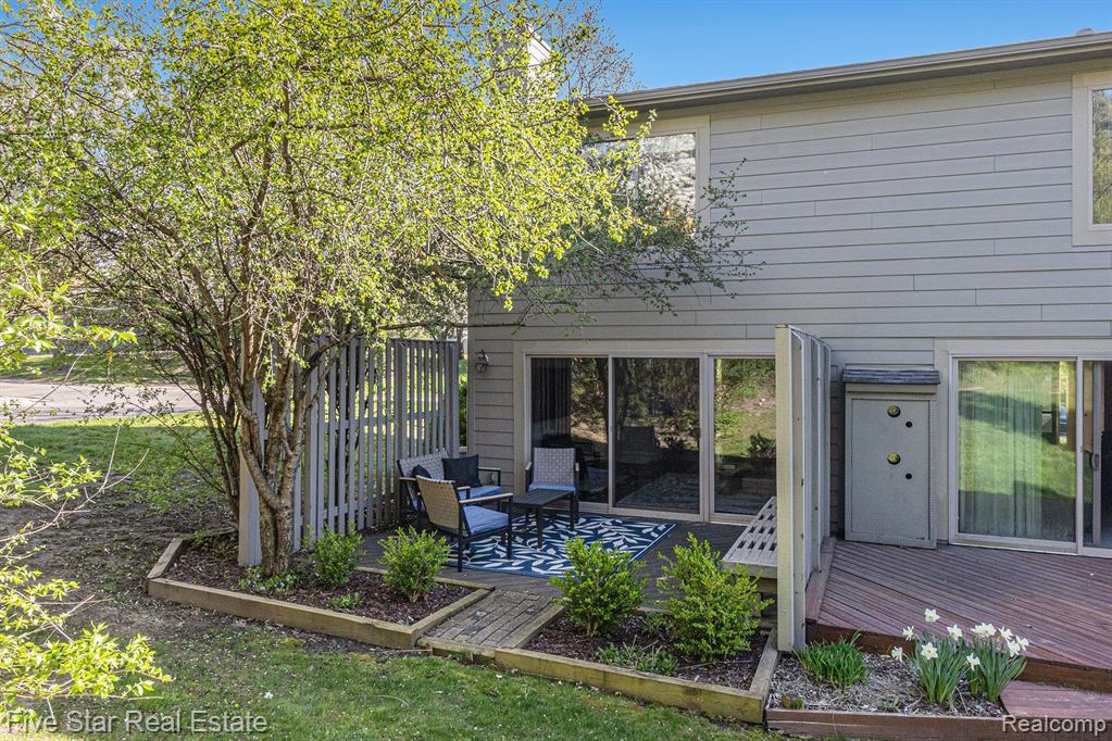 3171 Lakehaven Drive, Ann Arbor, MI 48105 — Photo 22