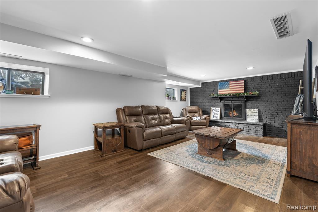 7067 Stanley Rd Road, Flushing, MI 48433 — Photo 12