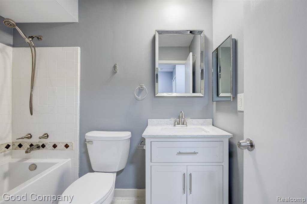 2030 WICKHAM Street, Royal Oak, MI 48073 — Photo 29