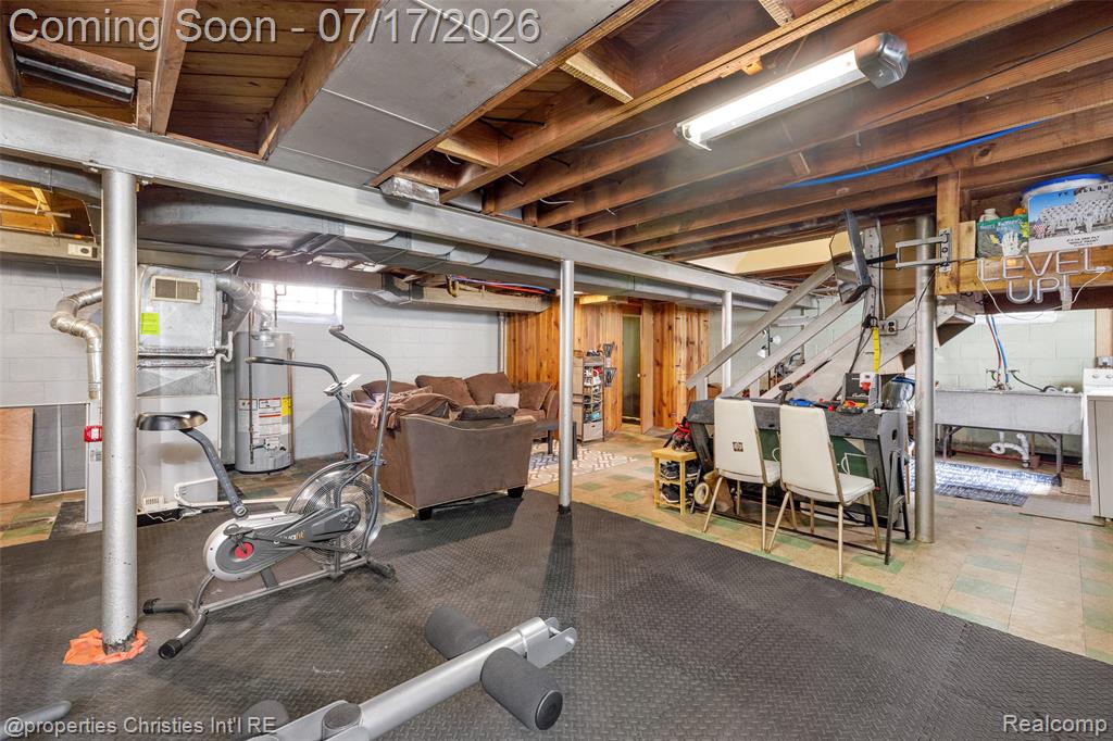 20855 Lochmoor Street, Harper Woods, MI 48225 — Photo 30