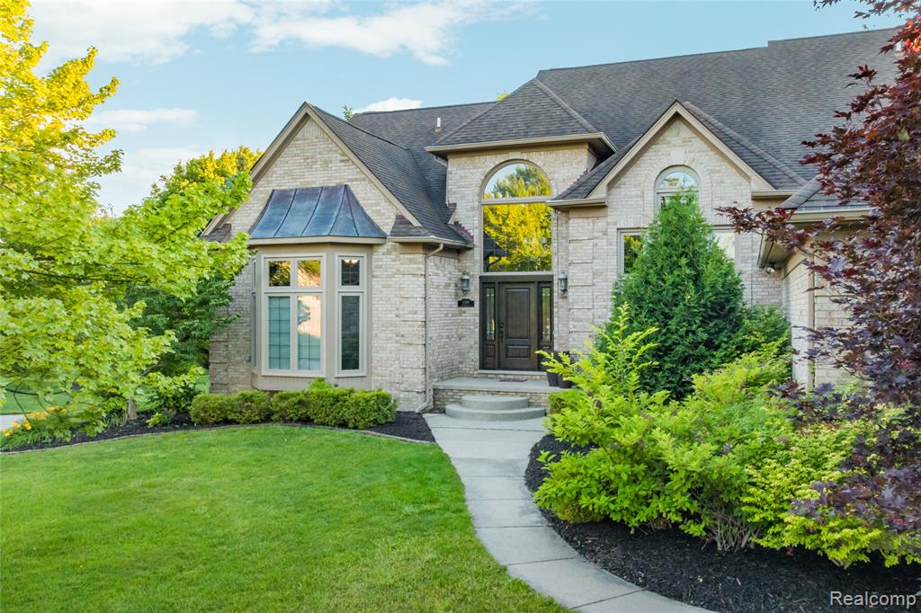 53961 Sutherland Court, Utica, MI 48316 — Photo 3