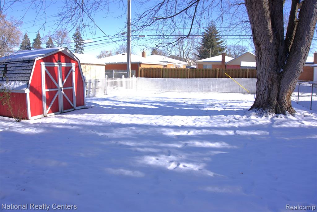 8074 Nightingale Street, Dearborn Heights, MI 48127 — Photo 20