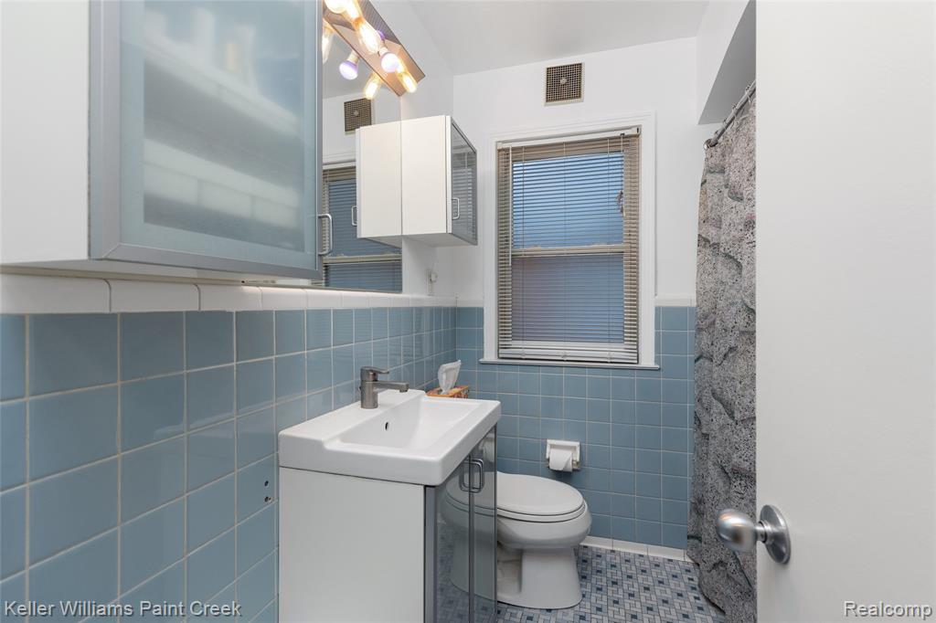 719 N Melborn Street, Dearborn, MI 48128 — Photo 11