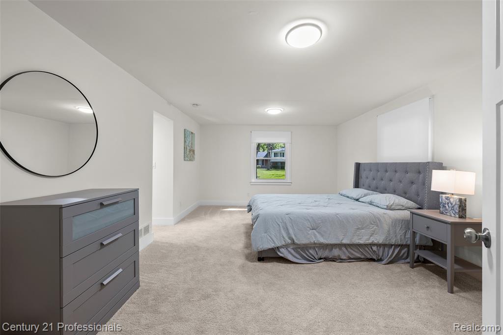745 Hawthorne Drive, Bloomfield Hills, MI 48304 — Photo 31