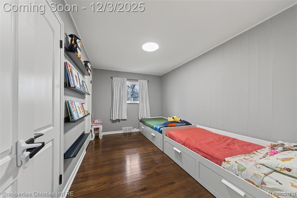 16927 Beverly Road, Beverly Hills, MI 48025 — Photo 21