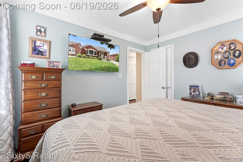 7646 Robinson Avenue, Allen Park, MI 48101 — Photo 13