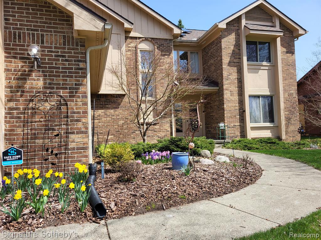 6358 TIMBERWOOD S, West Bloomfield, MI — Photo 2