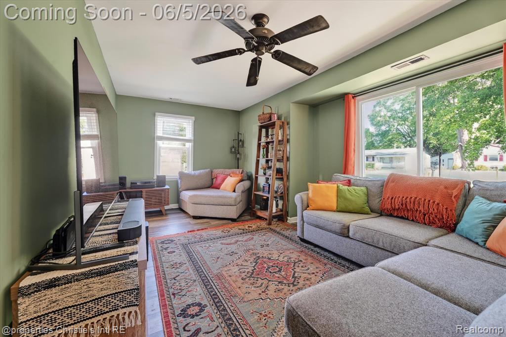 39185 Chase Street, Romulus, MI 48174 — Photo 6