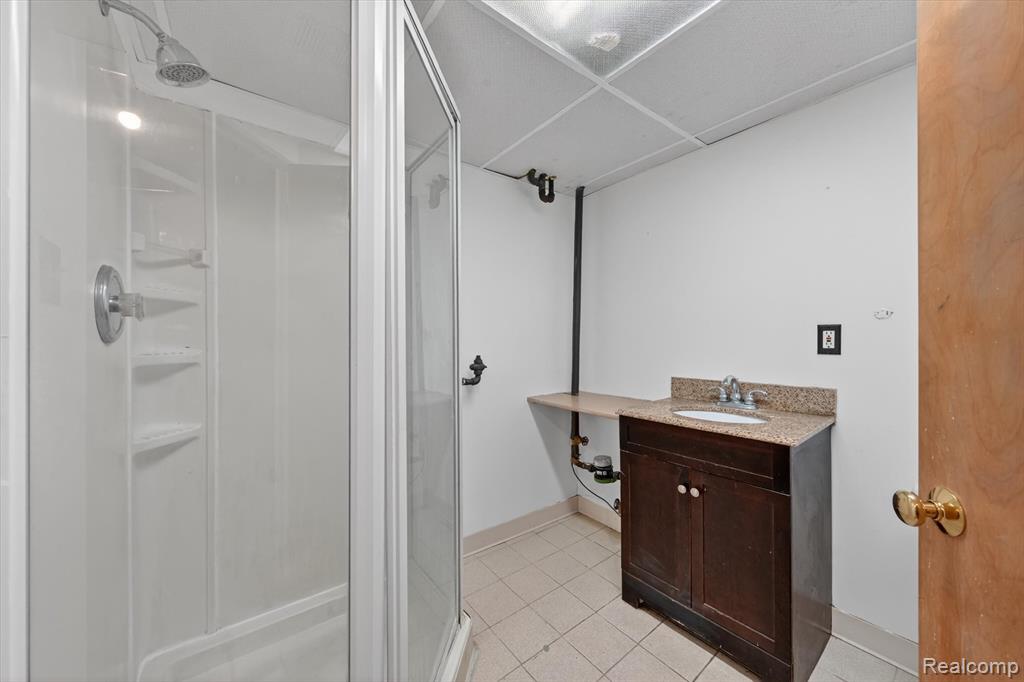 9006 Quandt Avenue, Allen Park, MI 48101 — Photo 35