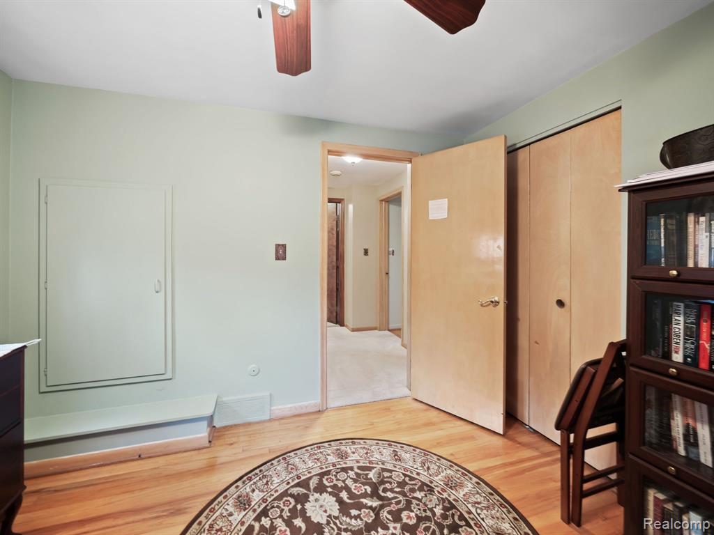 6713 ROSEDALE Boulevard, Allen Park, MI 48101 — Photo 27