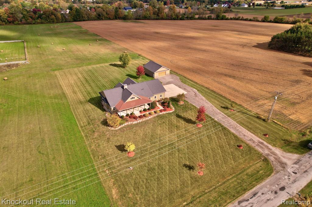 9351 Lange Road, Birch Run, MI 48415 — Photo 2