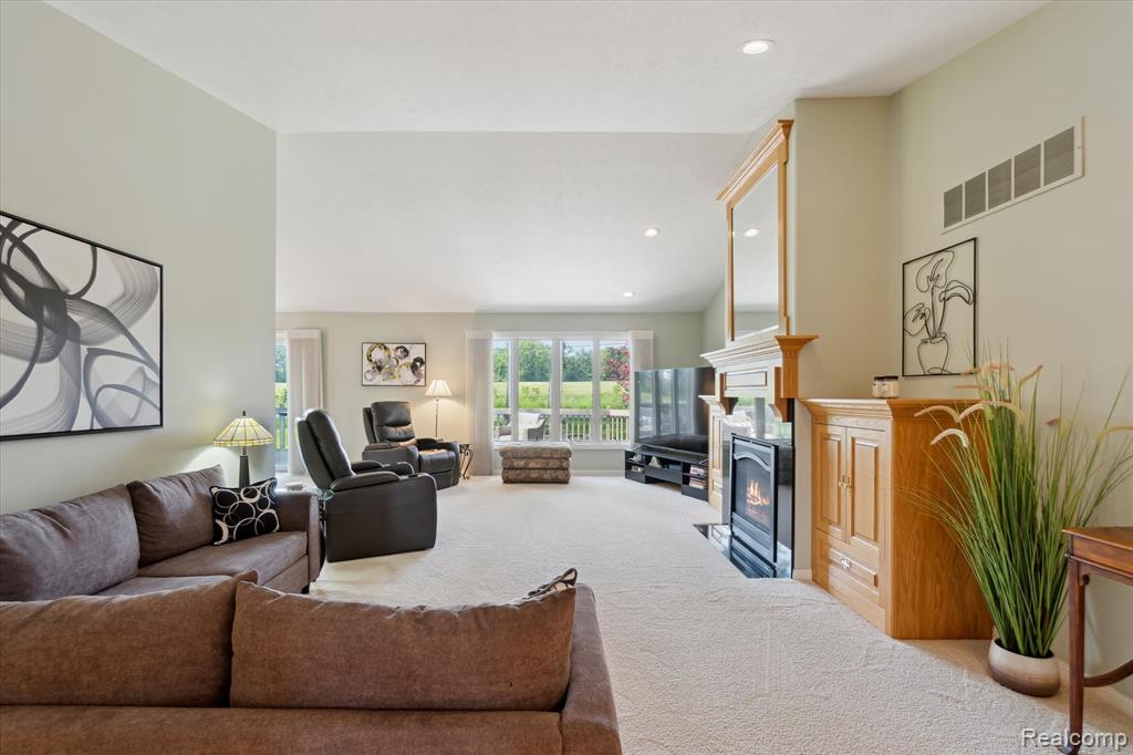 4273 Fairway Lane, Jackson, MI 49201 — Photo 11