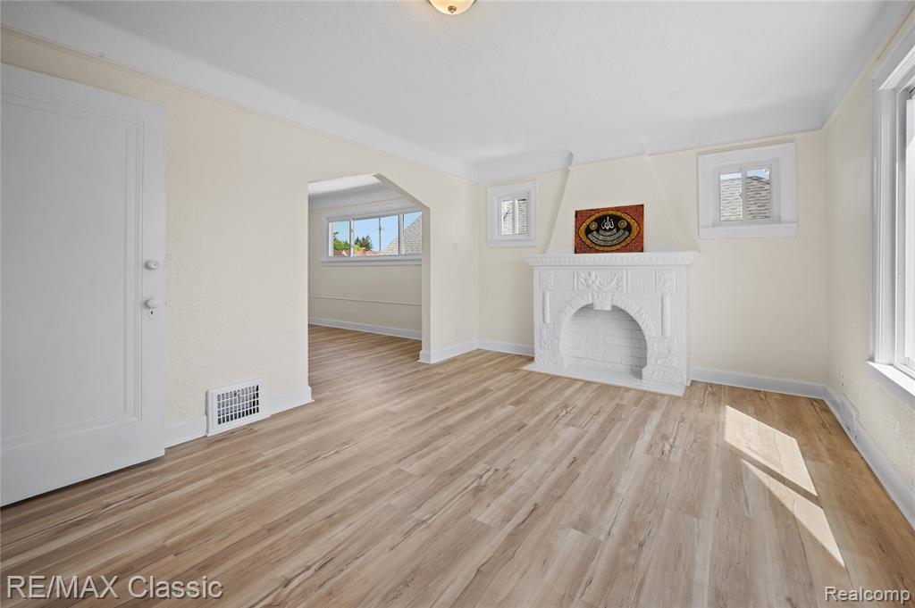 7239 Barrie Street, Dearborn, MI 48126 — Photo 21