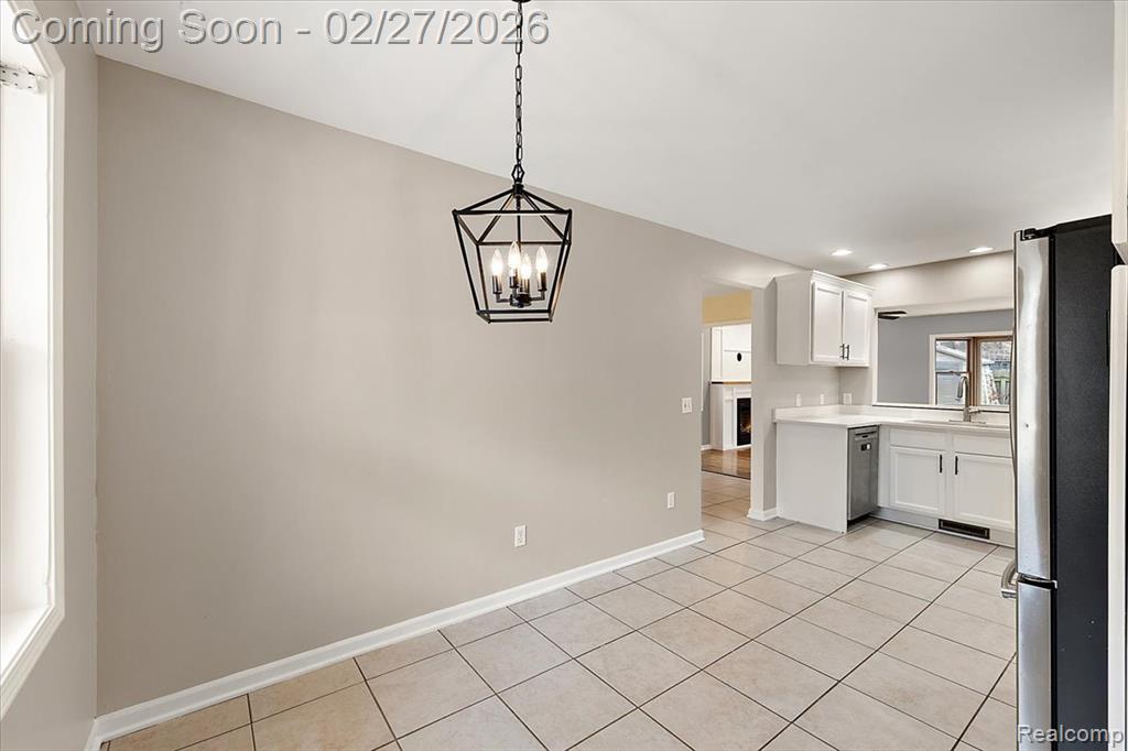 6885 Aeroview Street, West Bloomfield, MI 48324 — Photo 15