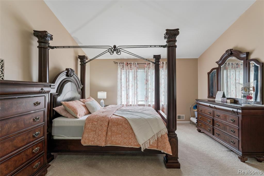 216 Tucker Street, Pontiac, MI 48341 — Photo 37