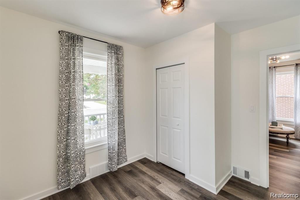 435 STARKWEATHER Street, Plymouth, MI 48170 — Photo 14